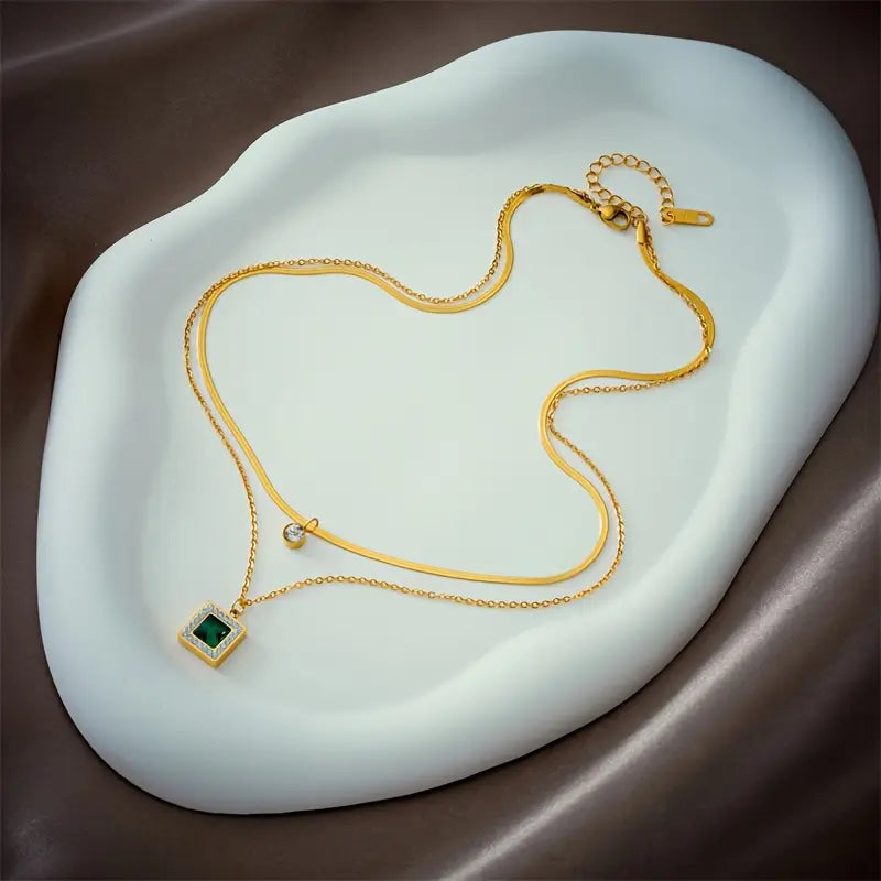 Collar Esmeralda Klára