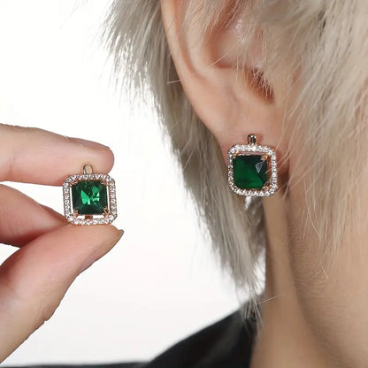 Aretes de oro con esmeralda y circonita