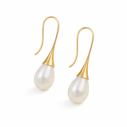 Pendientes de perlas en forma de lágrima