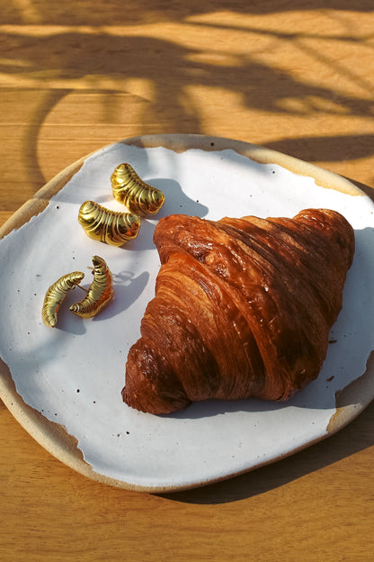 PENDIENTES DE CROISSANT ATREVIDOS.