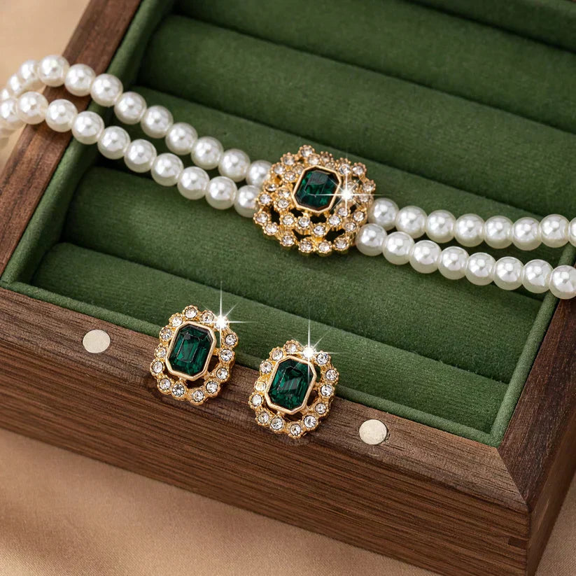 Collar Perlas y Esmeralda Elvira