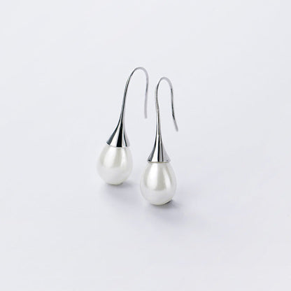 Pendientes de perlas en forma de lágrima