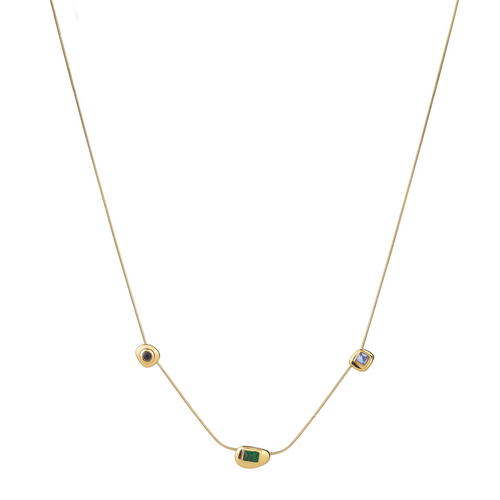 TRIA. Collar