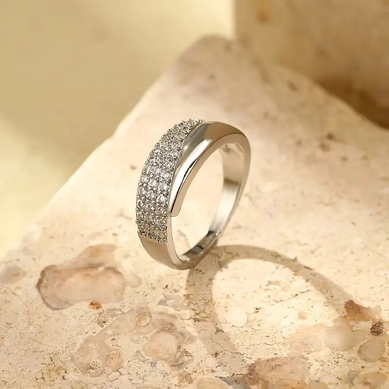 Éloïse – Anillo de brillo atemporal
