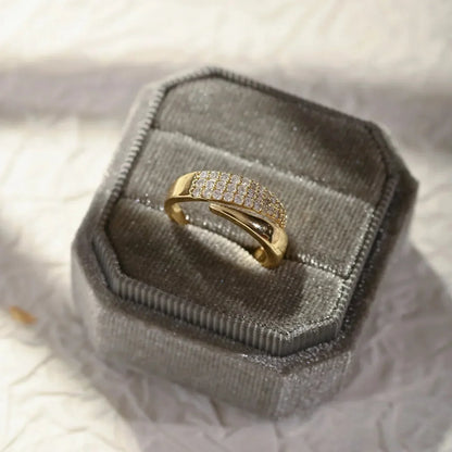 Éloïse – Anillo de brillo atemporal