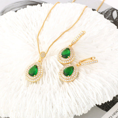 Conjunto de collar y pendientes ELINA