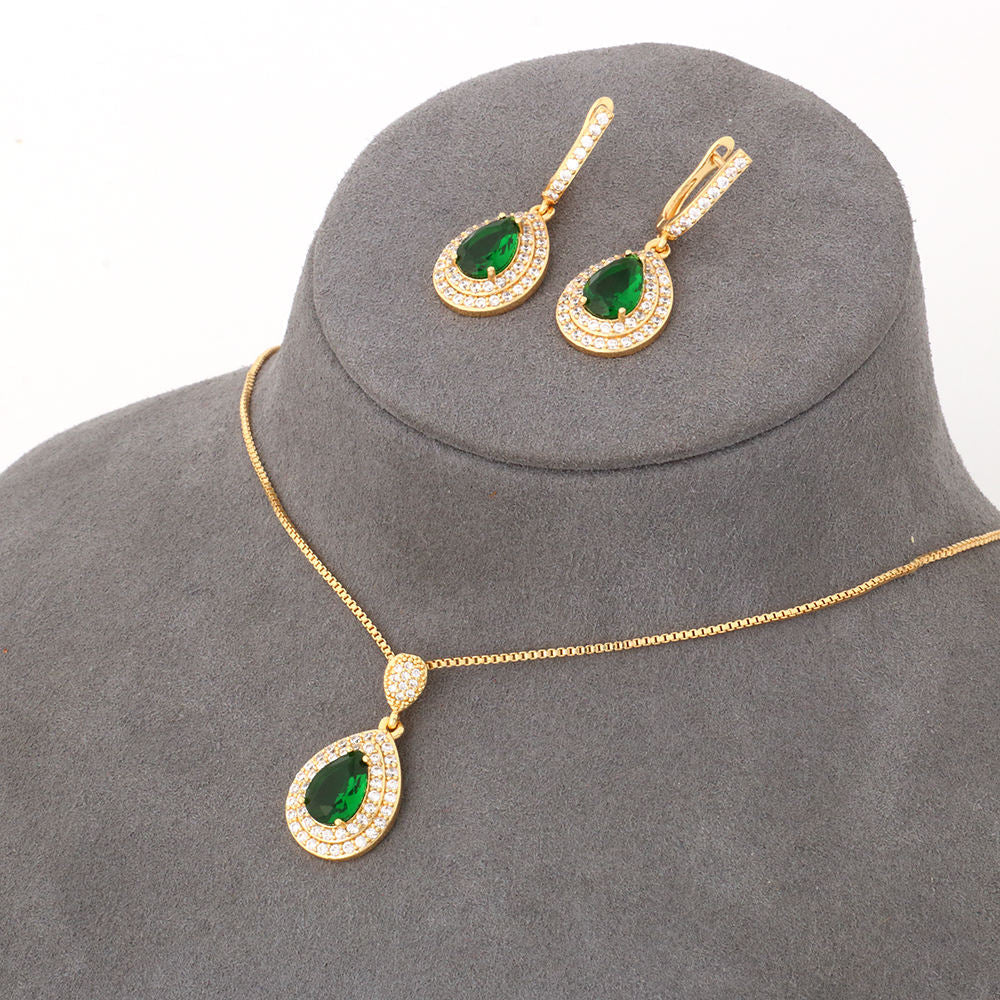 Conjunto de collar y pendientes ELINA
