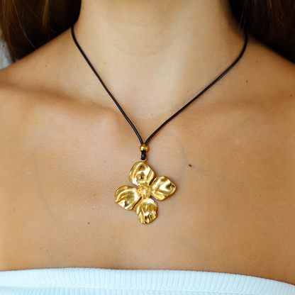 DAISY. Collar