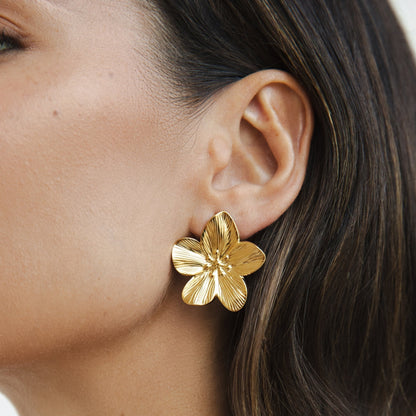 Pendientes de flor de oro
