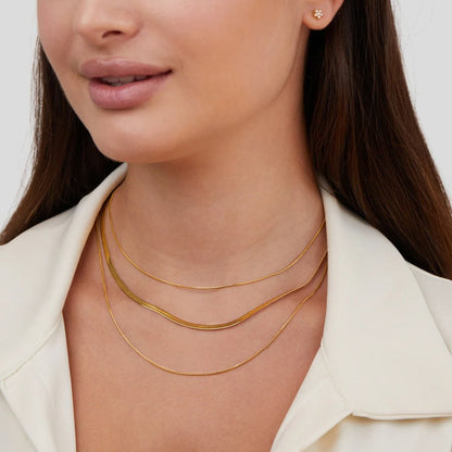 Collar de cadena multicapa