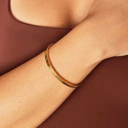 Brazalete rígido Lilah dorado