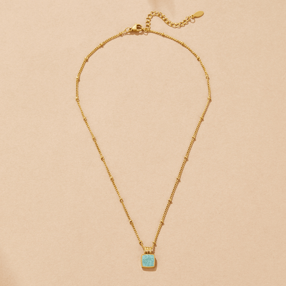 Collar Lucía con colgante verde